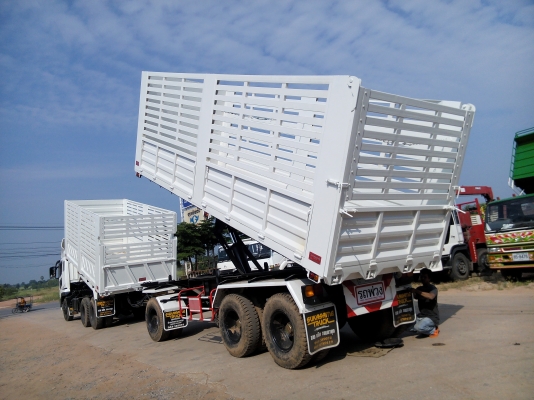 ขาย 10 ล้อ แม่ลูกสวยๆพร้อมใช้ เครื่อง 350-380 แรงม้า กระบะดั้มพ์เกษตร สูง 2.40 เมตร ยาว 6-7.50 เมตร สนใจติดต่อ