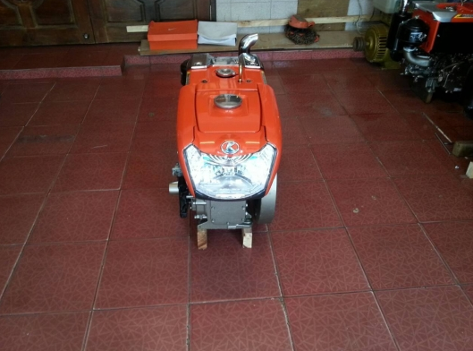 ขาย kubota RT140 เครื่องสภาพสวยมาก เครื่องติดนิ่ม รับประกัน 2 เดือน 33,000 บาท