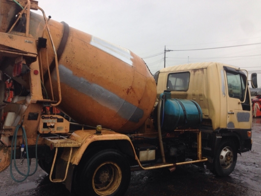 HINO FC เครื่องJO7C ปั๊มธรรมดา เบรคจิฟฟี้ โม่3คิว HINO FC เครื่องJO7C ปั๊มธรรมดา เบรคจิฟฟี้ โม่3คิว