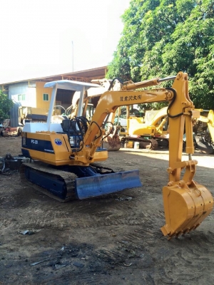 ขายรถขุดแบคโฮ KOMATSU.ขนาดPC 20-3 เก่านอกแท้100\% เครื่องแน่น ปั๊มแรง ระบบไว  แทรคเหล็ก รถพร้อมใช้งาน มีเอกสารอินวอยครบ ราคา  200,000 ต่อรองได้ สนใจ096-3268553  (ช่างเบนซ์) ID LINE 0963268553.  (เจ้าของโดยตรง)