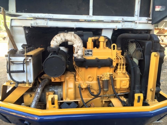 ขายรถขุดแบคโฮ KOMATSU.ขนาดPC 20-3 เก่านอกแท้100\% เครื่องแน่น ปั๊มแรง ระบบไว  แทรคเหล็ก รถพร้อมใช้งาน มีเอกสารอินวอยครบ ราคา  200,000 ต่อรองได้ สนใจ096-3268553  (ช่างเบนซ์) ID LINE 0963268553.  (เจ้าของโดยตรง)