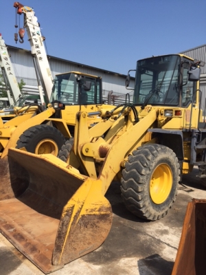 รถตักใหม่มาแล้ว KOMATSU  WA200-3 เพิ่งมาถึง