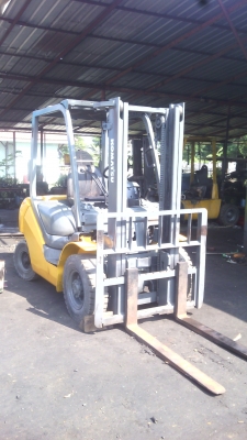 ขายรถยกโฟร์คลิฟท์ ยี่ห้อKOMATSU รุ่น16 เครื่องเบนซิน เกียร์ออโต