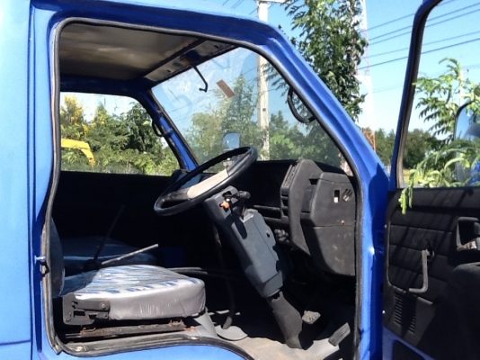 หกล้อหกล้อดั้มดินNPR 110แรงม้า