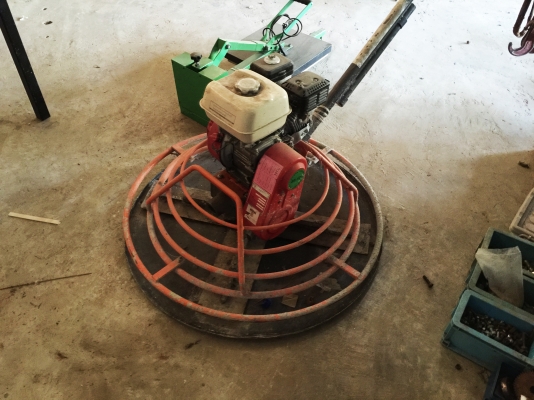 เครื่องขัดมันปูน แมลงปอ / พร้อมเครื่อง honda 5.5 hp