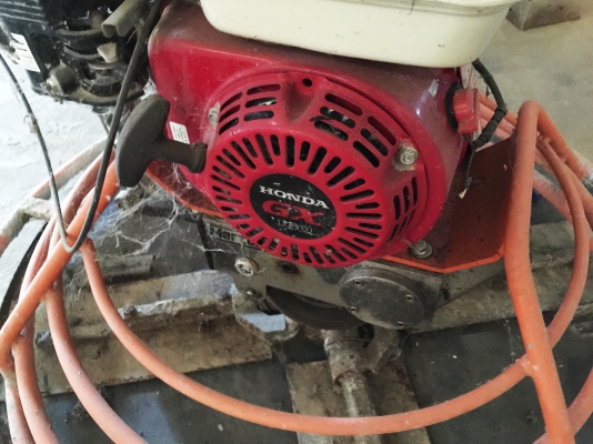 เครื่องขัดมันปูน แมลงปอ / พร้อมเครื่อง honda 5.5 hp