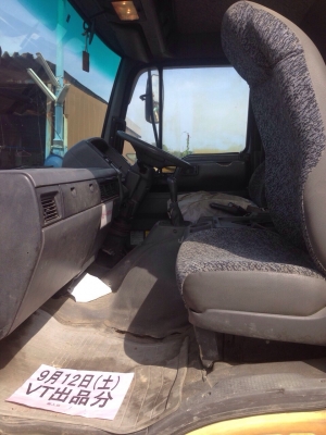 HINO FC เครื่องJO8C ปั๊มธรรมดา โม่3คิว HINO FC เครื่องJO8C ปั๊มธรรมดา โม่3คิว