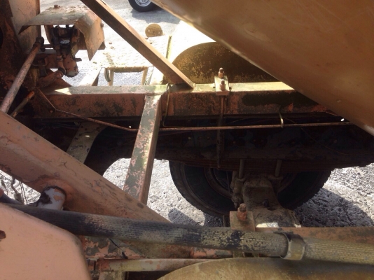 HINO FC เครื่องJO8C ปั๊มธรรมดา โม่3คิว HINO FC เครื่องJO8C ปั๊มธรรมดา โม่3คิว