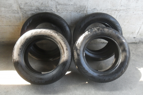 ยาง FireStone 195/65R15ปี14 สวยๆ 4 เส้น ราคา 1800 บาท