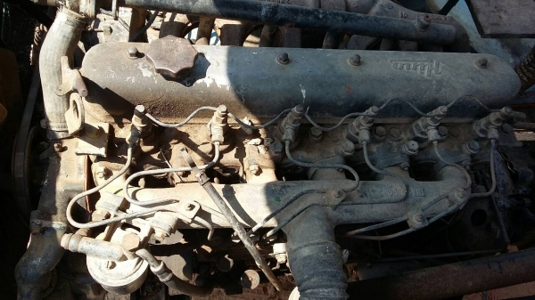 เครื่อง ฮีโน่  ตู้  6 ฟุต  รถพร้อมใช้หน้างานเต็มร้อย   ราคา  120,000  บาท