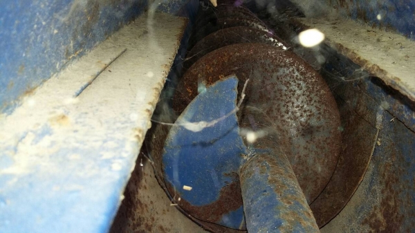 เครื่อง ฮีโน่  ตู้  6 ฟุต  รถพร้อมใช้หน้างานเต็มร้อย   ราคา  120,000  บาท