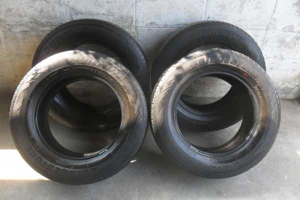 ยาง BRIDGESTONE 215/65R16ปี12 สวยๆ 4 เส้น ราคา 2500 บาท