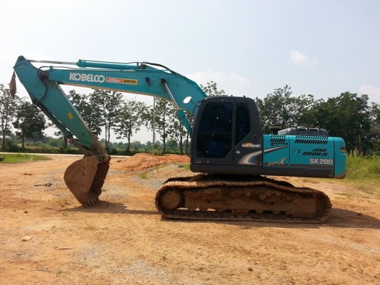 ขายรถแบคโค KOBELCO SK200-8 SuperX สภาพพร้อมใช้งาน เอกสารเล่มทะเบียนพร้อมโอน สนใจโทร 090-8588220คุณนะ 093-3258446คุณบิว หรือเข้าดูสินค้าอื่นๆได้ที่ www.truck.in.th/498 หรือเพจFacebook ณรงค์ ซื้อขายรถมือสอง (เว็บไซต์ส่วนตัว) หรือFacebook ตลาดรถมือสอง คุณนะ