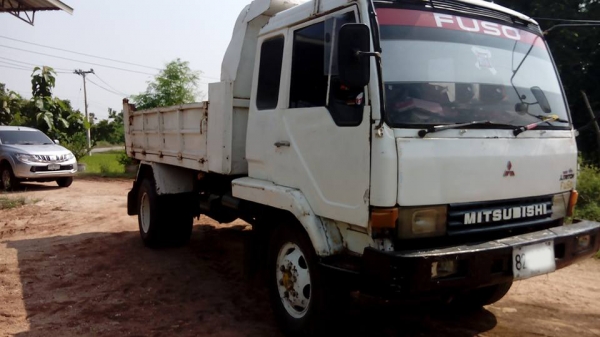 **460,000 บ.ต่อรอง/// 6ล้อดั้มดิน MITSU FUSO-195 ยูโรวัน ปี41 **ขาย MITSUBISHI FUSO-195 6ล้อใหญ่ดั้มดิน ตามสภาพ ราคาเบาๆ MITSUBISHI MMT FK417ATC 6D16-195HP 6-SPEED EURO-1 ห้างแท้ ปี41 เครื่องเดิม เกียร์เดิม เครื่องดี แน่น แรงดีครับ เกียร์ดี ไม่หลุด ช่วงล่ **460,000 บ.ต่อรอง/// 6ล้อดั้มดิน MITSU FUSO-195 ยูโรวัน ปี41 **ขาย MITSUBISHI FUSO-195 6ล้อใหญ่ดั้มดิน ตามสภาพ ราคาเบาๆ MITSUBISHI MMT FK417ATC 6D16-195HP 6-SPEED EURO-1 ห้างแท้ ปี41 เครื่องเดิม เกียร์เดิม เครื่องดี แน่น แรงดีครับ เกียร์ดี ไม่หลุด ช่วงล่