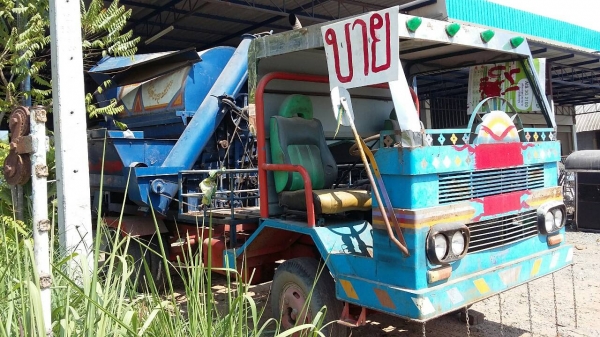 อีแต๋น  เครื่องฮีโน่..พร้อมใช้งาน..  แถมตู้นวด  6 ฟุต   ราคา 125,000 บาท