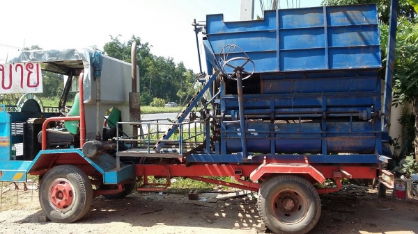 อีแต๋น  เครื่องฮีโน่..พร้อมใช้งาน..  แถมตู้นวด  6 ฟุต   ราคา 125,000 บาท