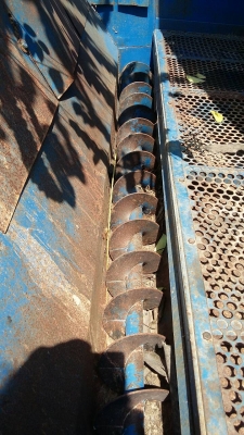 อีแต๋น  เครื่องฮีโน่..พร้อมใช้งาน..  แถมตู้นวด  6 ฟุต   ราคา 125,000 บาท