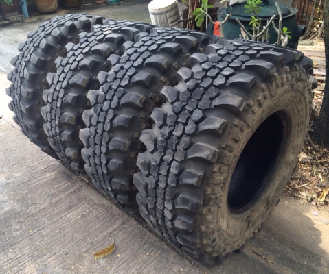 ขาย Simex ตะขาบ 36x12.5x16 ดอกเพียบ สภาพสวย 4เส้น