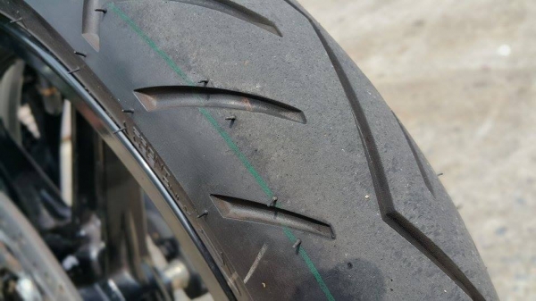 มาใหม่สภาพมือ1 R15 2015 วิ่ง 2000 กิโลแท้ ส่งฟรี ขายถูก ต่อรองได้