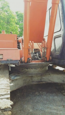 รถแบคโฮ HITACHI EX200-2