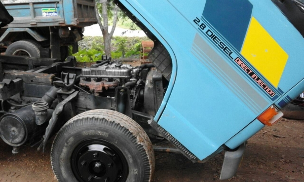 ขาย ISUZU NKR 55EU ดั้ม เครื่อง 4JB1 88แรง 0818844537