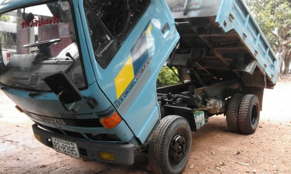 ขาย ISUZU NKR 55EU ดั้ม เครื่อง 4JB1 88แรง 0818844537