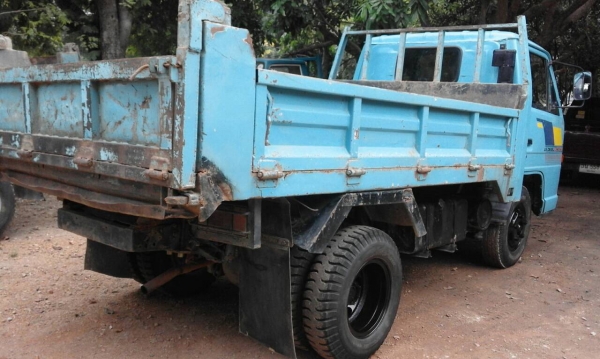 ขาย ISUZU NKR 55EU ดั้ม เครื่อง 4JB1 88แรง 0818844537