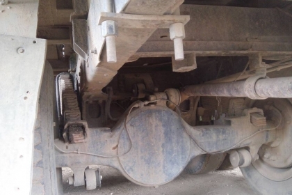 รถสิบล้อHINO 185 แรงม้า บรรทุก แบคโฮขนาด 200 ได้