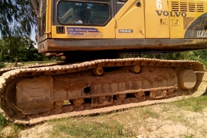 VOLVO 210คอมเมินเรล .ใช้งาน18244ช.ม ไฟฟ้าครบ เล่มทะเบียน