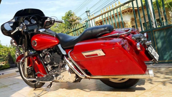 ขาย HD ultra 1HD ปี 2000 ทะเบียนแท้ๆ 1450 cc หัวฉีด สีส้ม cvo สภาพสมบูรณ์