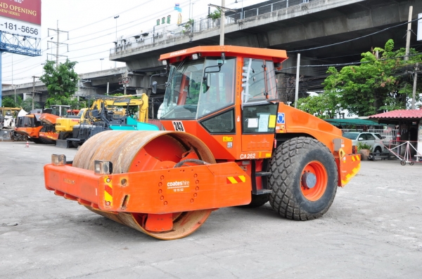 รถบดสั่นสะเทือน DYNAPAC CA262D