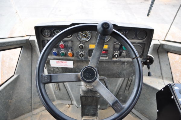 รถบดสั่นสะเทือน DYNAPAC CA262D