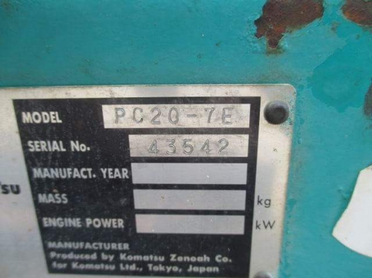 ขายรถขุด KOMATSU PC20-7E. เก่านอกแท้มีเอกสารใบอินวอย. ราคา380,000บาท  สนใจโทรสอบถาม : 099-907-9273กิ๊ฟ