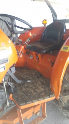 ขายรถไถ KUBOTA L4708 ใช้งานน้อย อุปกรณ์ ดันหน้าผานหลัง สภาพสวยพร้อมใช้งาน เอกสารพร้อมโอน สนใจโทร 090-8588220คุณนะ 093-3258446คุณบิว หรือเข้าดูสินค้าอื่นๆได้ที่ www.truck.in.th/498 หรือเพจFacebook ณรงค์ ซื้อขายรถมือสอง (เว็บไซต์ส่วนตัว) หรือFacebook ตลาดรถ