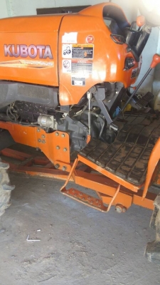 ขายรถไถ KUBOTA L4708 ใช้งานน้อย อุปกรณ์ ดันหน้าผานหลัง สภาพสวยพร้อมใช้งาน เอกสารพร้อมโอน สนใจโทร 090-8588220คุณนะ 093-3258446คุณบิว หรือเข้าดูสินค้าอื่นๆได้ที่ www.truck.in.th/498 หรือเพจFacebook ณรงค์ ซื้อขายรถมือสอง (เว็บไซต์ส่วนตัว) หรือFacebook ตลาดรถ