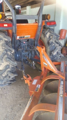 ขายรถไถ KUBOTA L4708 ใช้งานน้อย อุปกรณ์ ดันหน้าผานหลัง สภาพสวยพร้อมใช้งาน เอกสารพร้อมโอน สนใจโทร 090-8588220คุณนะ 093-3258446คุณบิว หรือเข้าดูสินค้าอื่นๆได้ที่ www.truck.in.th/498 หรือเพจFacebook ณรงค์ ซื้อขายรถมือสอง (เว็บไซต์ส่วนตัว) หรือFacebook ตลาดรถ