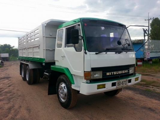 ขายดั้ม2เพลา 195แรง โลฮาย10สปีด สภาพพร้อมใช้งาน เอกสารพร้อมโอน สนใจโทร 090-8588220คุณนะ 093-3258446คุณบิว หรือเข้าดูสินค้าอื่นๆได้ที่ www.truck.in.th/498 หรือเพจFacebook ณรงค์ ซื้อขายรถมือสอง (เว็บไซต์ส่วนตัว) หรือFacebook ตลาดรถมือสอง คุณนะ