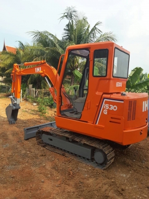 ขายรถแบคโฮ ISI  30 G