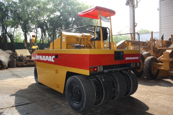 รถบดล้อยาง7ล้อ DYNAPAC CP201WT