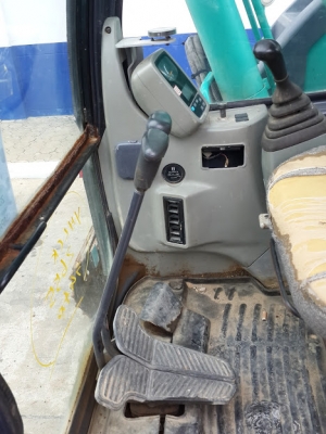 โกเบ SK135-1ES #YY04-09399 รถนำเข้าจากญี่ปุ่น ตอนนี้รถจอดที่นิคมบางปะอิน อยุธยา สนใจติดต่อ ใหม่ 061-4194022