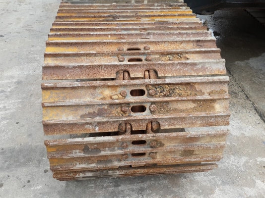 โกเบ SK135-1ES #YY04-09399 รถนำเข้าจากญี่ปุ่น ตอนนี้รถจอดที่นิคมบางปะอิน อยุธยา สนใจติดต่อ ใหม่ 061-4194022