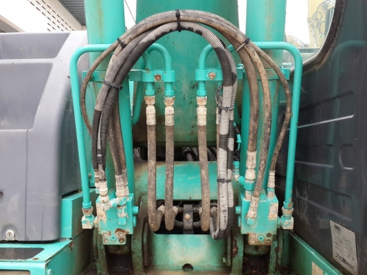 โกเบ SK135-1ES #YY04-09399 รถนำเข้าจากญี่ปุ่น ตอนนี้รถจอดที่นิคมบางปะอิน อยุธยา สนใจติดต่อ ใหม่ 061-4194022