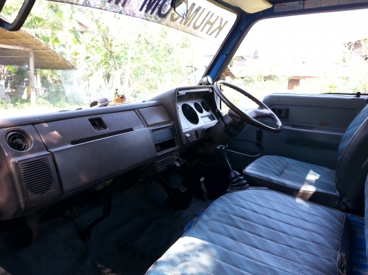 ขายรถหกล้อ  toyota Bu  ราคา 300000