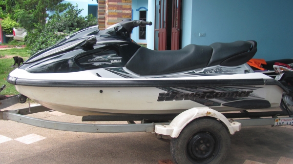 ขายYAMAHA XL 1200 เรือสดมาก อะไรไม่ดีเปลี่ยนใหม่หมดแล้ว ใช้กันอีกยาวๆ อัพคลิปและเพิ่มรูปให้แล้วครับ มาลองขี่ได้ครับ