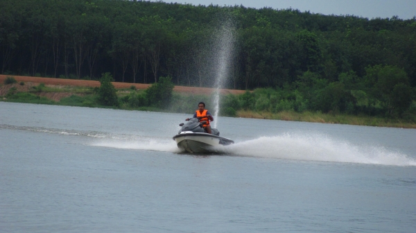 ขายYAMAHA XL 1200 เรือสดมาก อะไรไม่ดีเปลี่ยนใหม่หมดแล้ว ใช้กันอีกยาวๆ อัพคลิปและเพิ่มรูปให้แล้วครับ มาลองขี่ได้ครับ