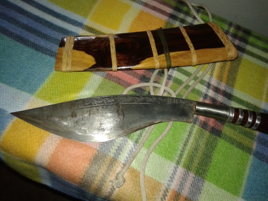 ขายมีดเหน็บช่างพื้นบ้าน