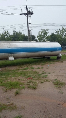 ถังน้ำมัน35000.ลิตร สภาพใหม่...สวย ยกลงจากหางก้างปลา...