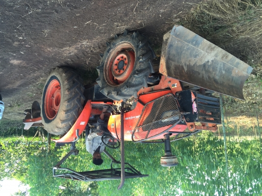 ขาย KUBOTA  M 7040. สภาพดีมากๆๆ พร้อมใช้ รถออกปี53