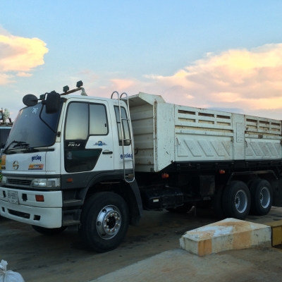 ขายด่วนสิบล้อดั้มสองเพลา1Jสมอทอง260แรงปี47 ออกป้ายแดง สภาพสวยๆเดิมๆบางๆพร้อมใช้ ไม่ต้องซ่อม ขายด่วนสิบล้อดั้มสองเพลา1Jสมอทอง260แรงปี47 ออกป้ายแดง สภาพสวยๆเดิมๆบางๆพร้อมใช้ ไม่ต้องซ่อม