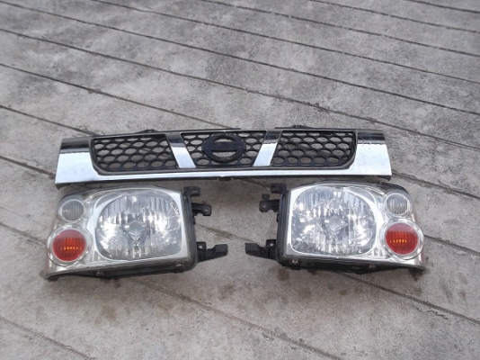 ขายไฟหน้า+กระจังหน้านีสสันฟรอนเทียร์